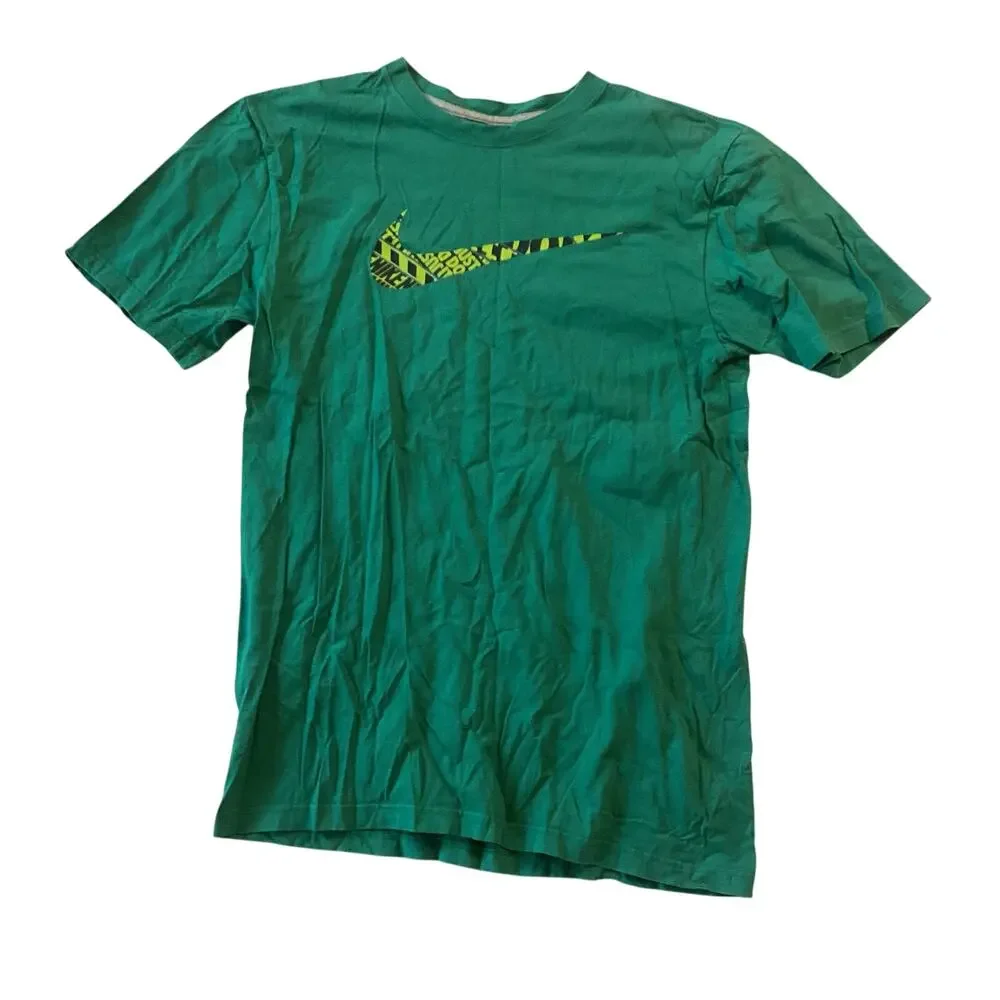 Nike Regular Fit Tee
